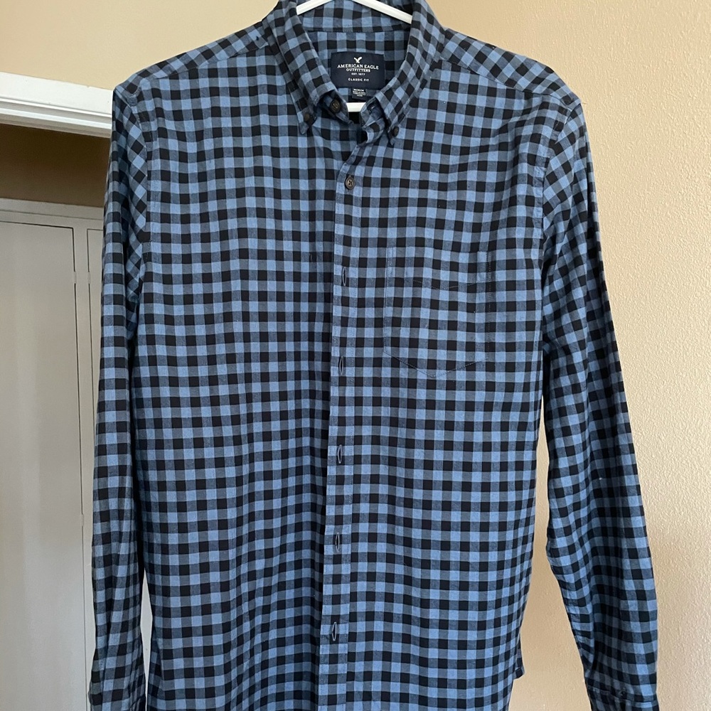 American Eagle Men’s shirt